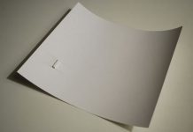 Kertas yang Dapat Menjadi Senter