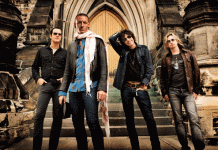 Bassist STP Bahas Pemecatan Vokalisnya