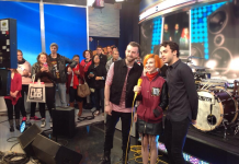 Tonton Aksi Panggung Paramore Di Good Morning America