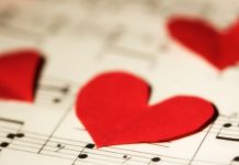 Lagu Cinta Ada Karena Musisi Lebay