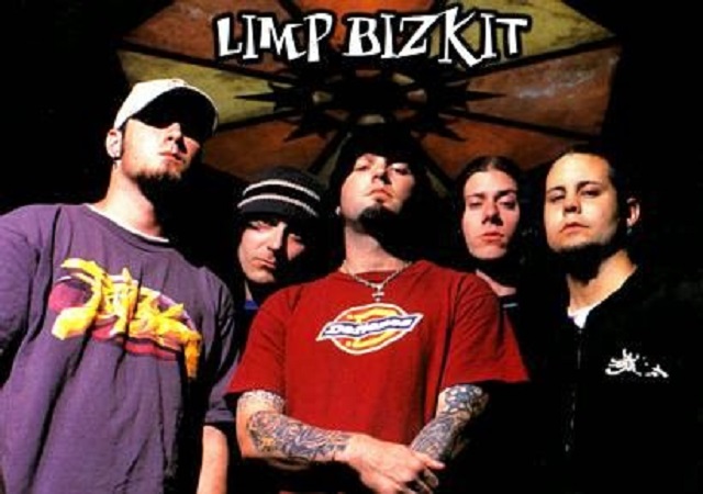Rolling limp. Limp Bizkit. Группа Limp Bizkit. Limp Bizkit 1995. Limp Bizkit stillsucks.