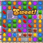 candy crush ini mungkin adalah game yang paling berwarna-warni karena melibatkan banyak sekali permen untuk dihancurkan