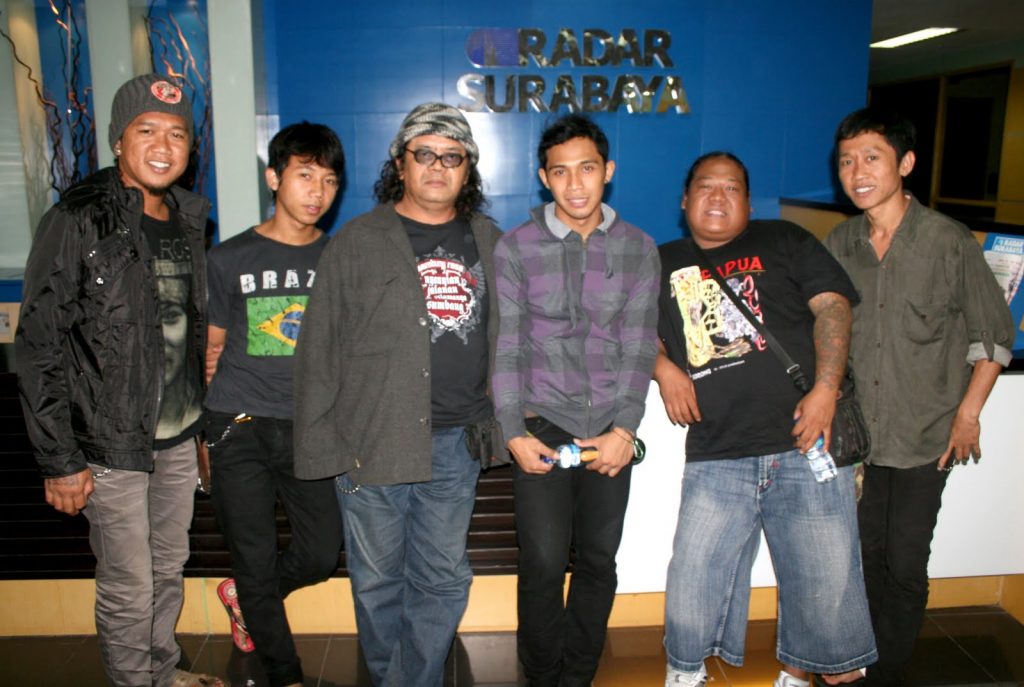 Musisi-Jalanan-Berbakat-Yang-Mengagumkan-4