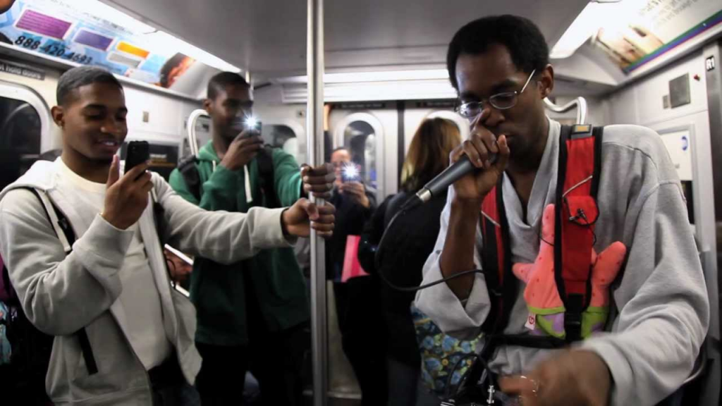 Musisi-Jalanan-Berbakat-Yang-Mengagumkan-7