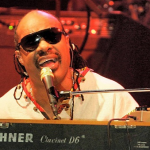 Musisi-Tunanetra-Yang-Mampu-Menggetarkan-Dunia-3