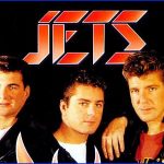 Artikel 600_8 Band Keluarga7