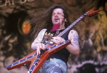 8 Musisi Yang Meninggal Saat Tampil, No.2 dan 3 Dari Indonesia