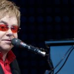 8 Musisi Yang Paling Banyak Beramal2