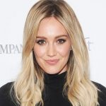 8 Penyanyi Yang Tidak Bisa Menyanyi Live5