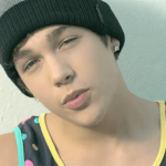 8 Penyanyi Populer Dari YouTube7