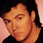 Lagu Hits Bahasa Inggris Dengan Kesalahan Grammar – Paul Young